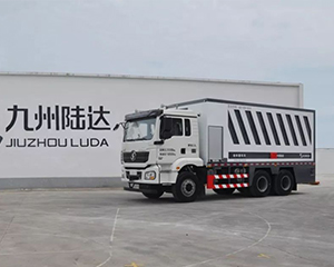 匠心制造：九州陸達(dá)牌粉料撒布車各地施工有口皆碑！